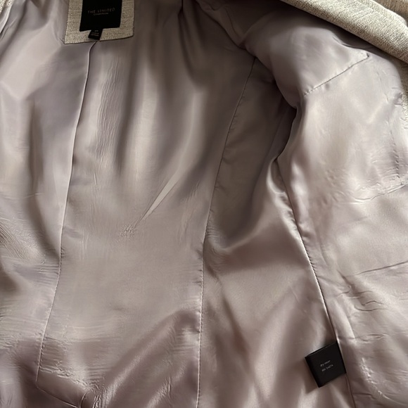 Limited linen suit - Picture 5 of 9